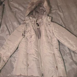 Forever 21 women’s puff jacket